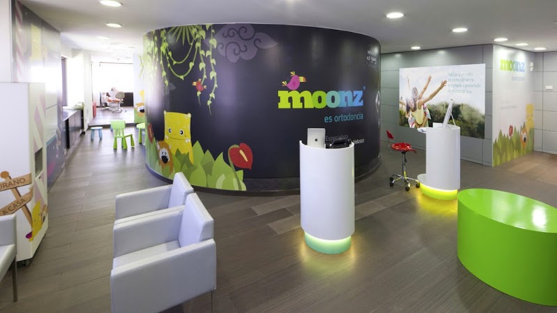 Imagen de MOONZ MARBELLA